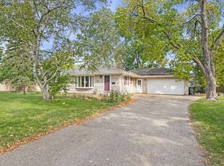 8833 Oakland Ave S, Bloomington, MN 55420