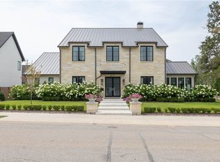 415 NW 4th St, Bentonville, AR 72712