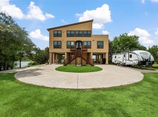 303 Winkler St, Baytown, TX 77520