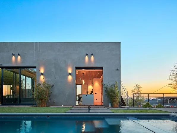 837 Berkeley St, Santa Monica, CA 90403