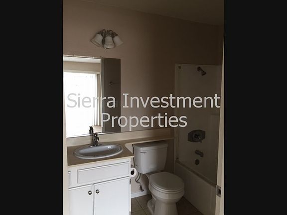 4th image of 15240 Nordhoff St APT 6
