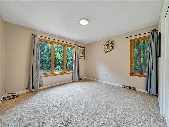 5th image of 5366 Jeters Chapel Rd