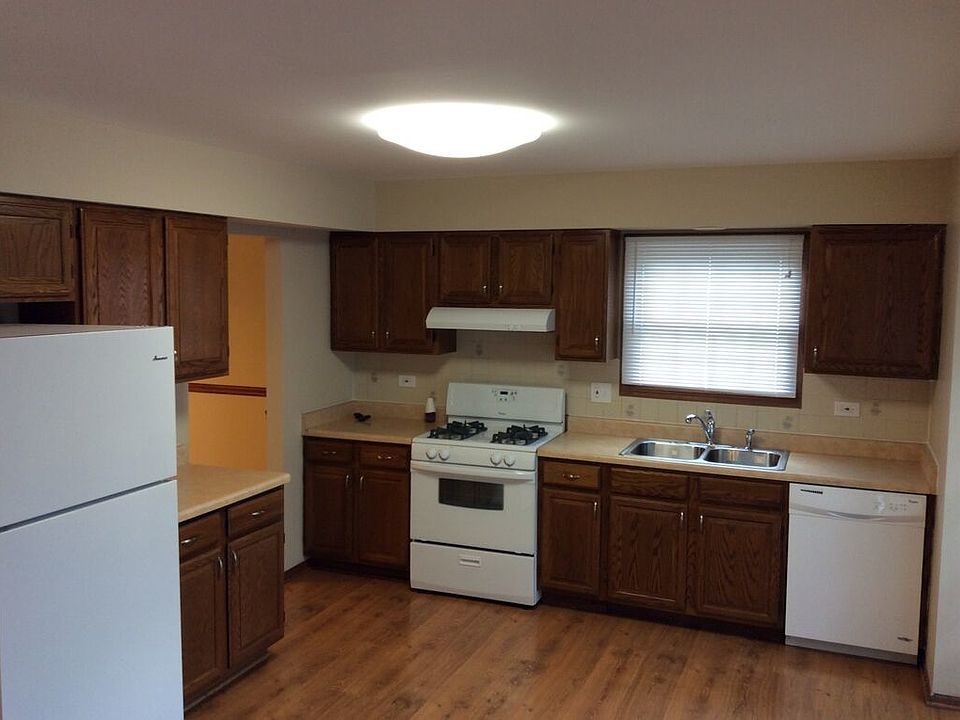 1st image of 2223 Honeywood Ct