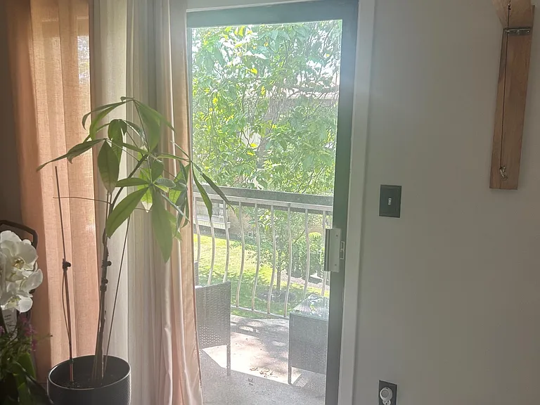 1150 W Saint Georges Ave #C9 — Photo 3