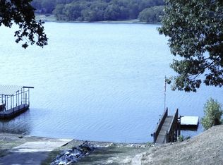 785 Big Richland Dr, Waverly, TN 37185