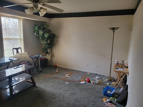 4th image of 1004 Roselawn Dr