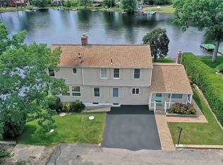61 Island Dr, Coventry, RI 02816
