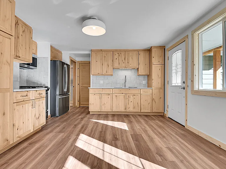 30152 Hilltop Dr — Photo 8