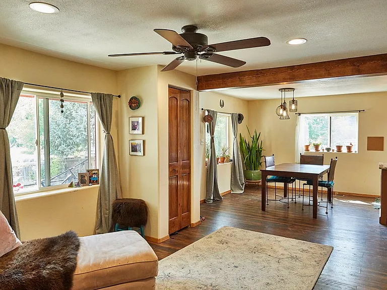 127 Oakley Ln — Photo 25