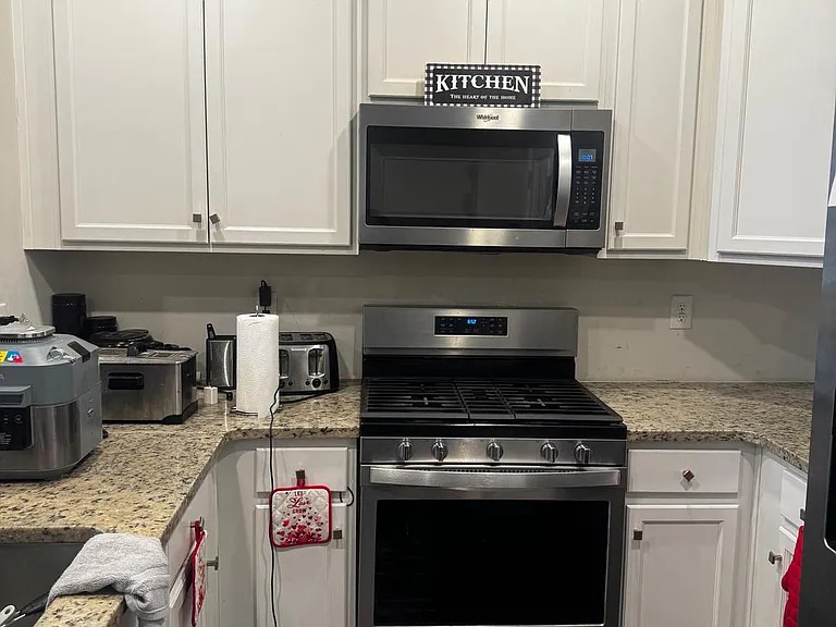 8 Peregrine Way — Photo 5
