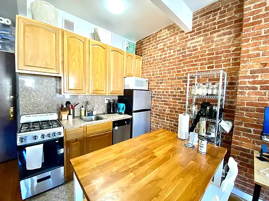 Rented by Corcoran | media 9