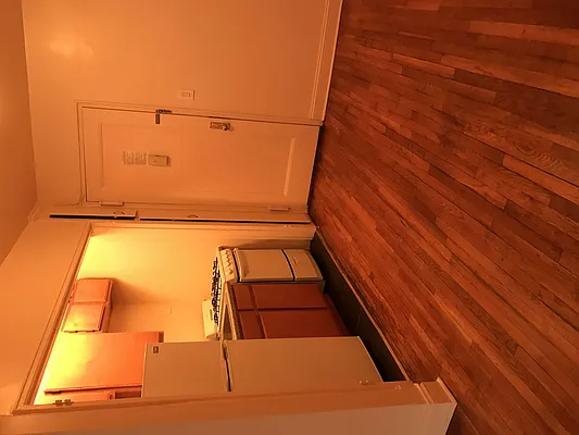 Rented by EZ Sell Realty | media 29