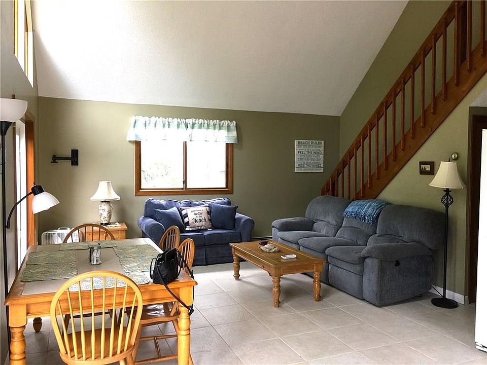 1st image of 11 Merriweather Ave
