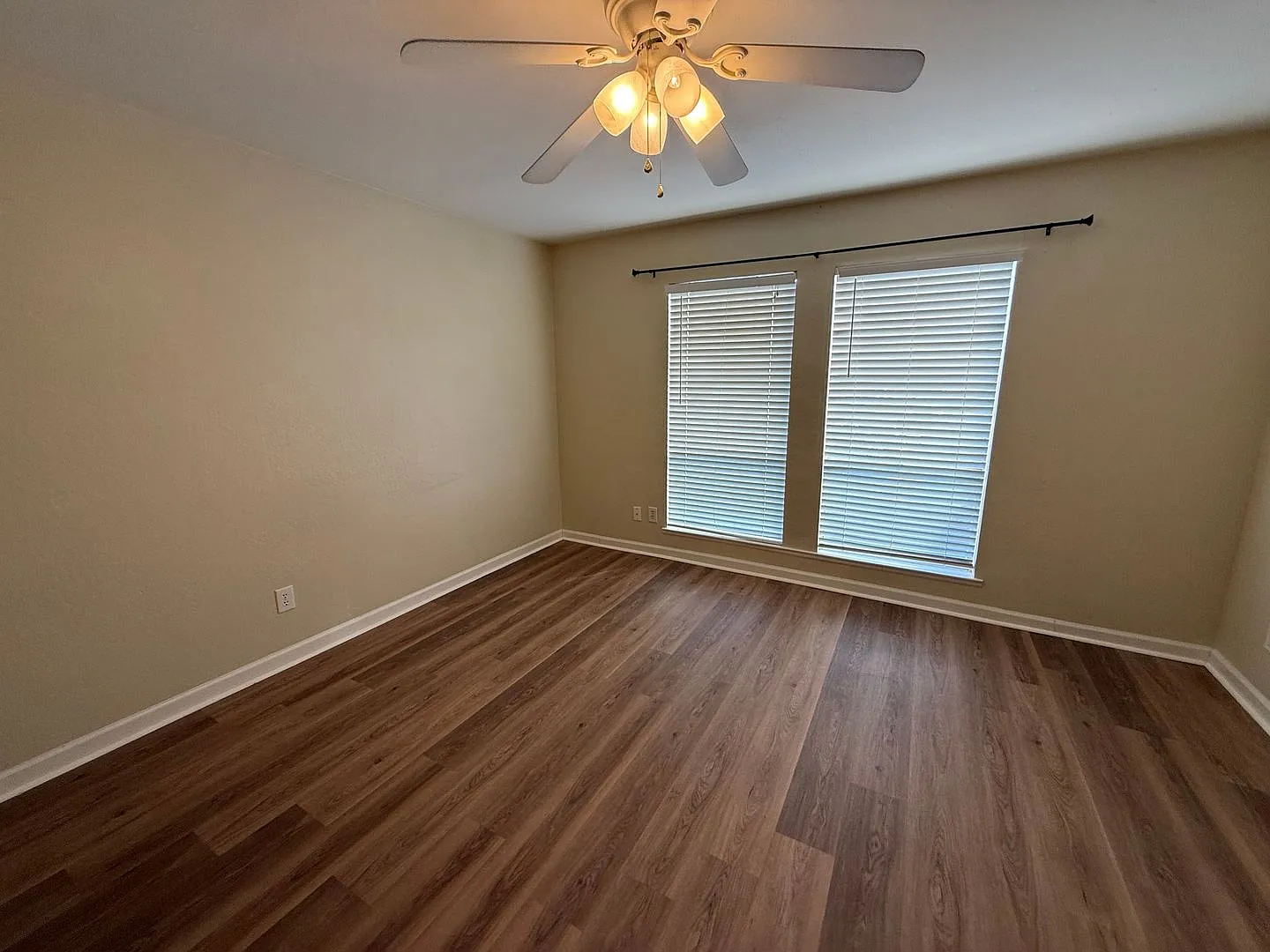 332 Bridge Pl - West Sacramento 95691 — Photo 3