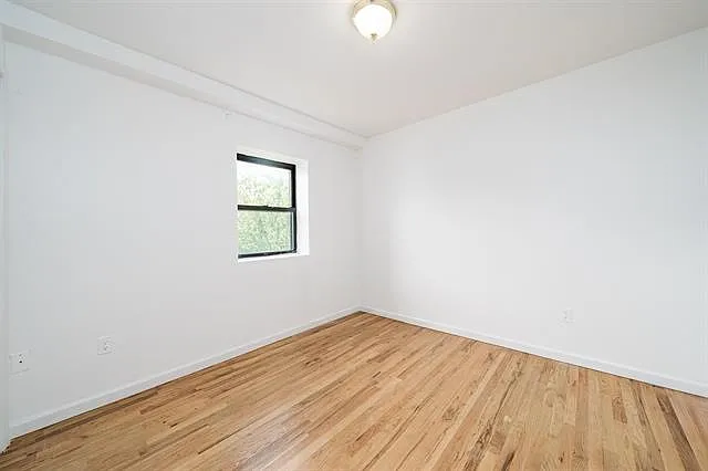 4 bed, 2.5 bath, 1200 sqft, $6,000 — Photo 3