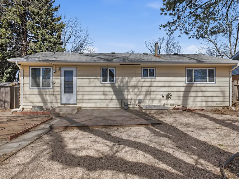 2826 N Institute St — Photo 22
