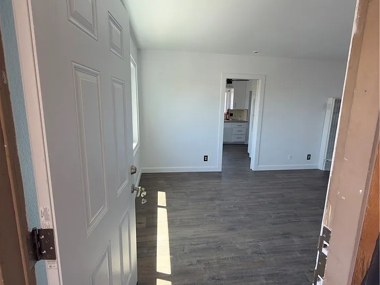 1023 W 19th St #4 — Photo 26