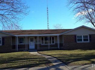404 S Sweetbriar Dr, Chillicothe, IL 61523
