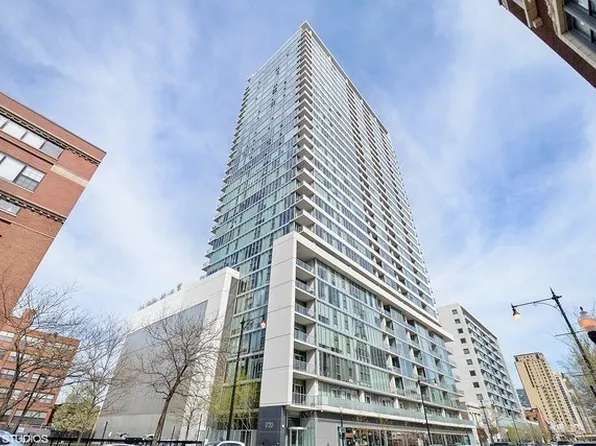 1720 S Michigan Ave APT 1718, Chicago, IL 60616
