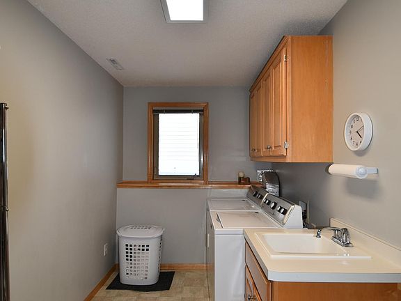 5th image of 6075 Granite Dr NW