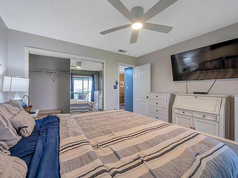 5567 Sea Forest Dr #320 — Photo 6