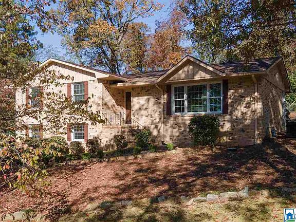 2nd image of 1808 Charlotte Dr