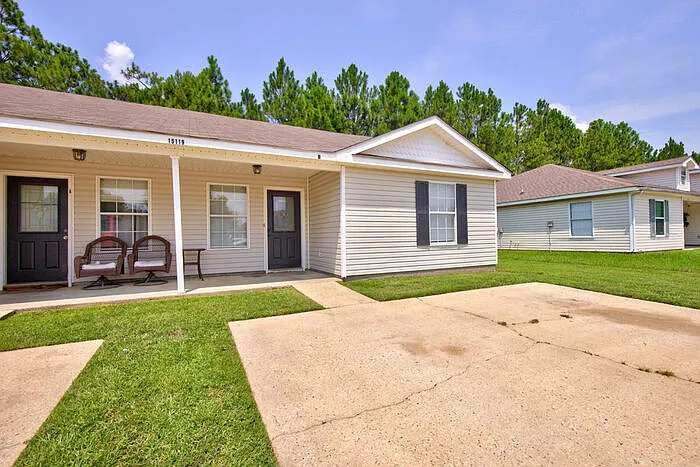 15119 Deer Creek Dr #B — Photo 3