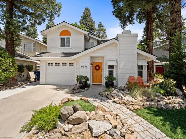 9938 N Canyon Creek Ln, Fresno, CA 93730