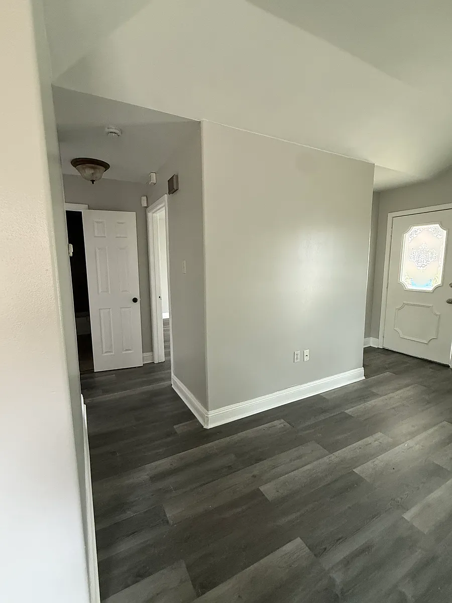 Building Photo - 3312 Shangri La Dr