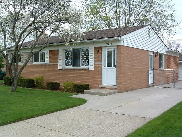 1st image of 18003 Cloverdale Dr