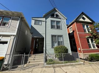 2125 Deerfield Pl, Cincinnati, OH 45206