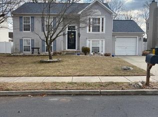 36 Morris Dr, Sicklerville, NJ 08081