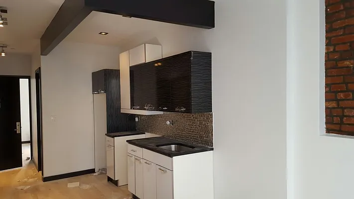 Rented by Wyckoff Heights Realty Inc. | media 17