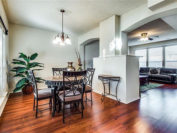5th image of 4906 Redwood Dr