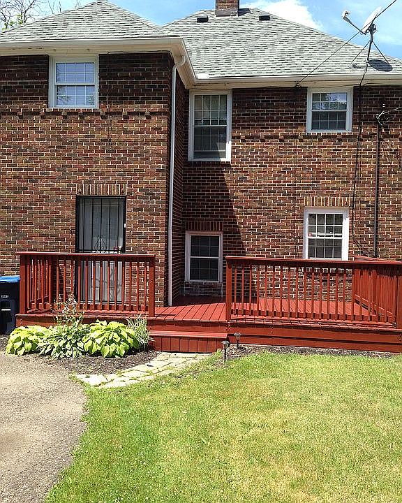 2nd image of 573 Moreley Ave