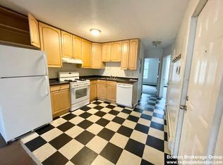 90 Hammond St APT 3F, Roxbury Crossing, MA 02120