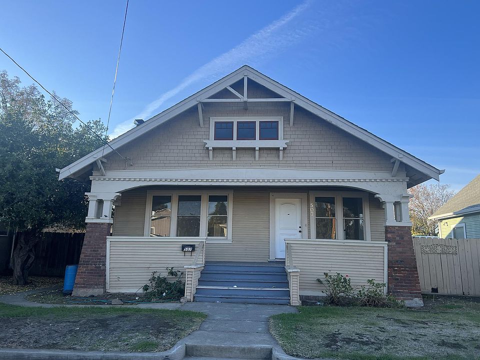 1st image of 507 W 10th St