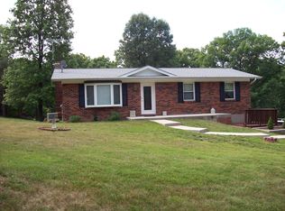 7476 Briarwood Dr, Barnhart, MO 63012