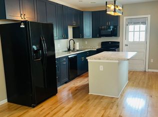 1745 Madison St UNIT 2, Dubuque, IA 52001