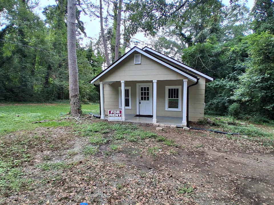 1448 E Tugalo St
