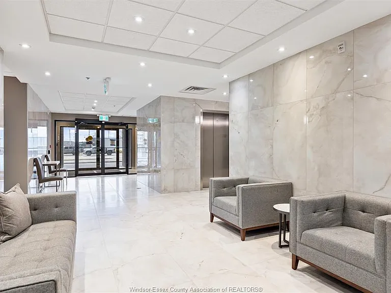 11870 Tecumseh Rd E #511 — Photo 26
