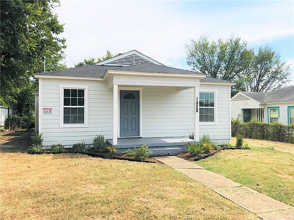 2nd image of 1828 Stovall Dr