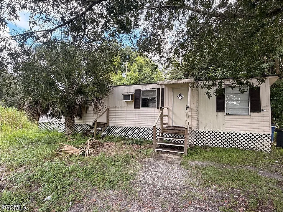 7847 Suncoast Dr