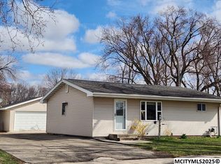 914 15th St SE, Mason City, IA 50401