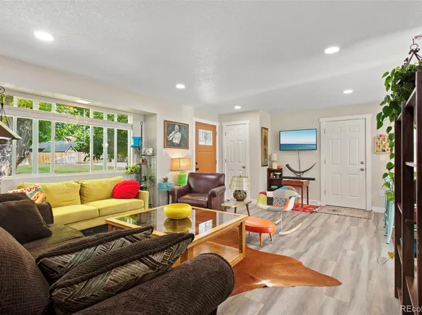 5992 S Adams Drive, Centennial, CO 80121