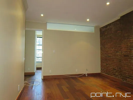 Rented by Point NYC | media 52