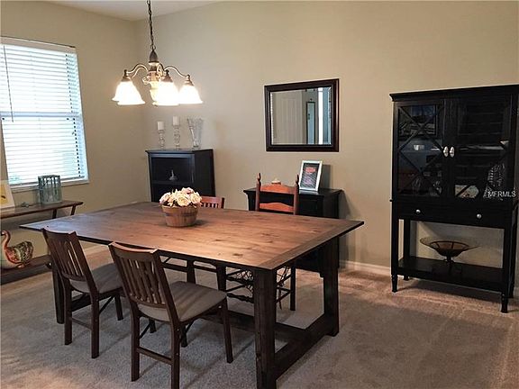 Dining room.
