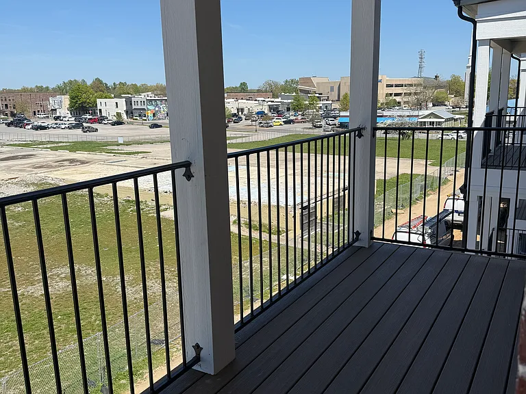 69 S Cedar Ave — Photo 13