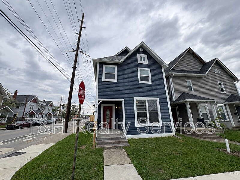 1st image of 2161 Bellefontaine St