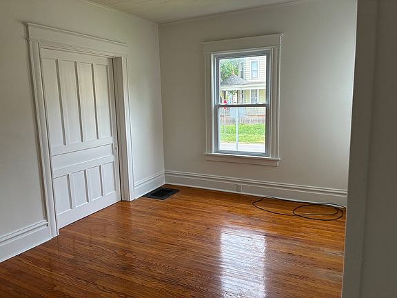 4th image of 401 Seneca St #1
